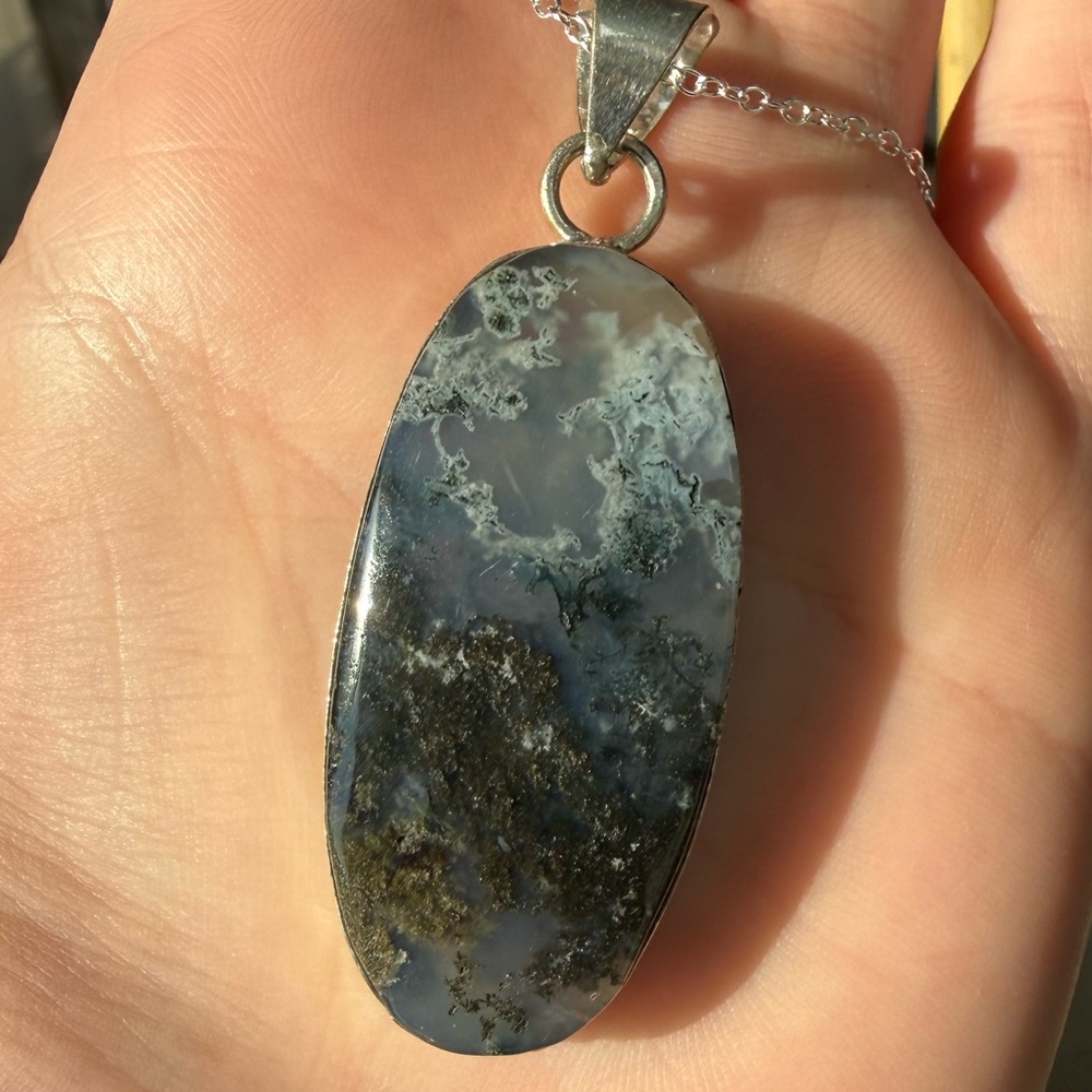 Silver Moss Agate pendant Necklace - Picture 3 of 16
